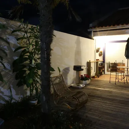 Tir Na Nog Bed & Breakfast *