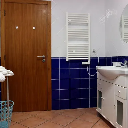 Bed & Breakfast Tir Na Nog 4*