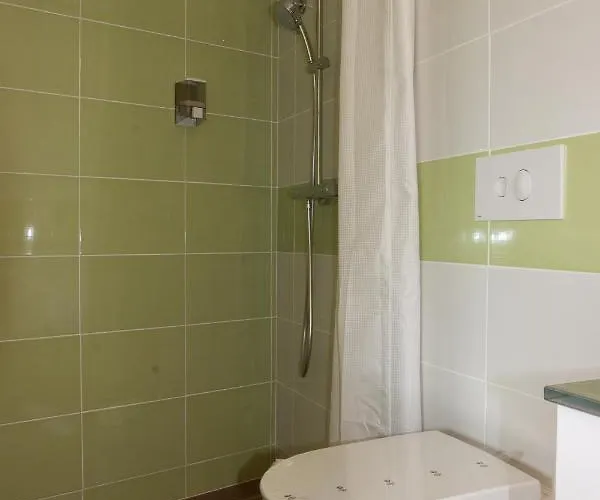 Tir Na Nog Nocleg ze śniadaniem 4*