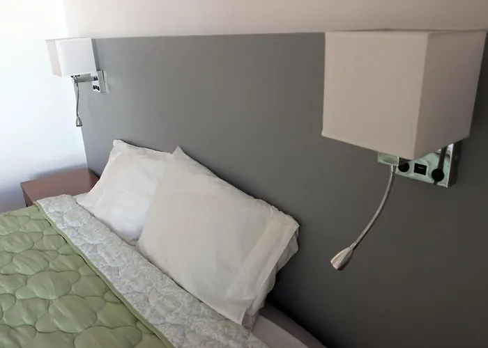 Bed & Breakfast Tir Na Nog 4*